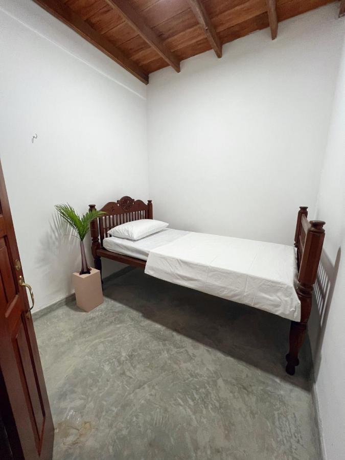 Komox Gedara Galle Esterno foto
